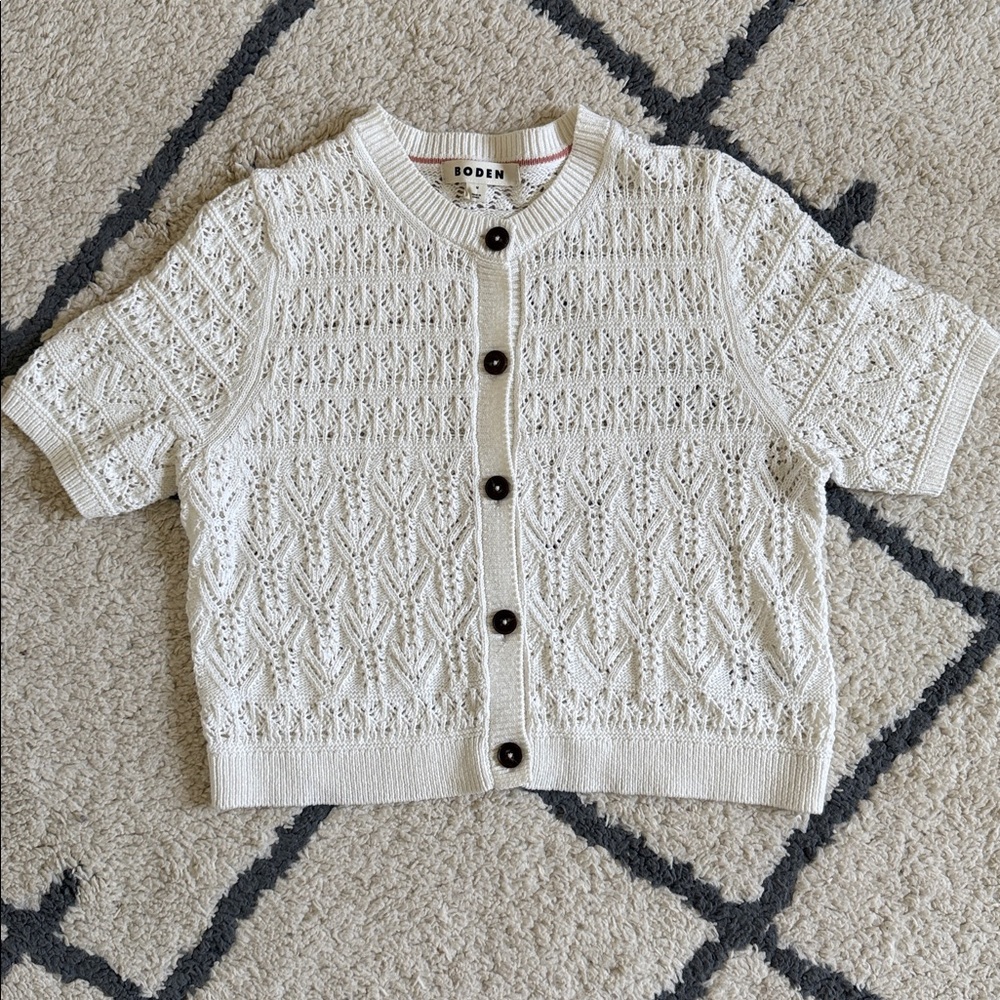 Boden Cream Short-Sleeve Knit Cardigan with Dark Buttons